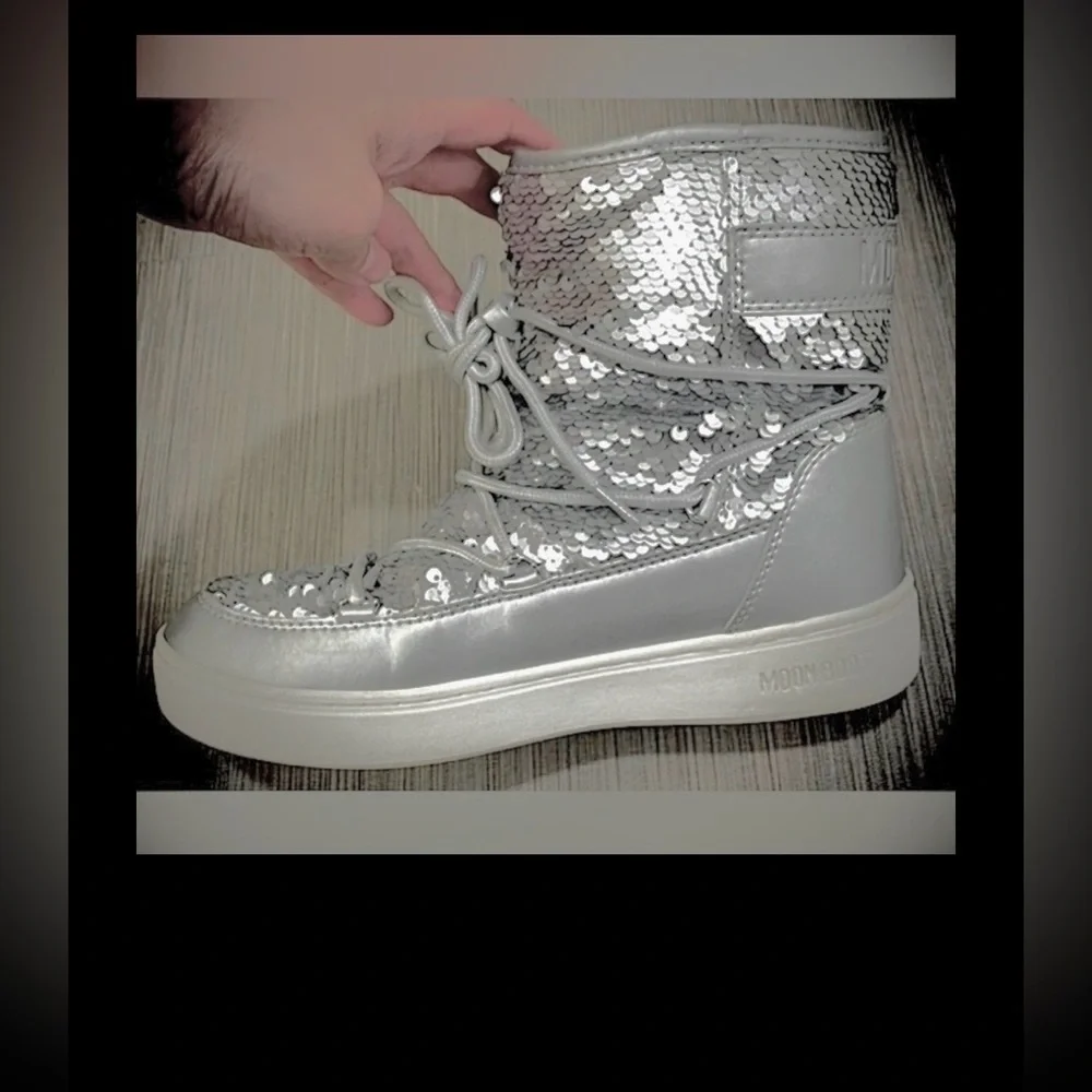 Moon Boot Pulse Short Platform Boot Disco Bling Silver Sequins Lace Up size 6